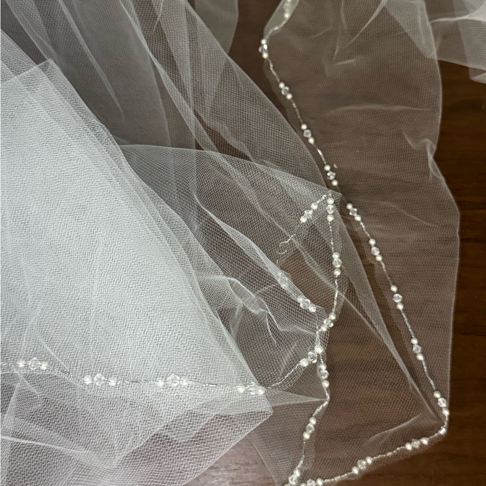 Essence of Australia Wedding Dress - Picture 16 of 16
